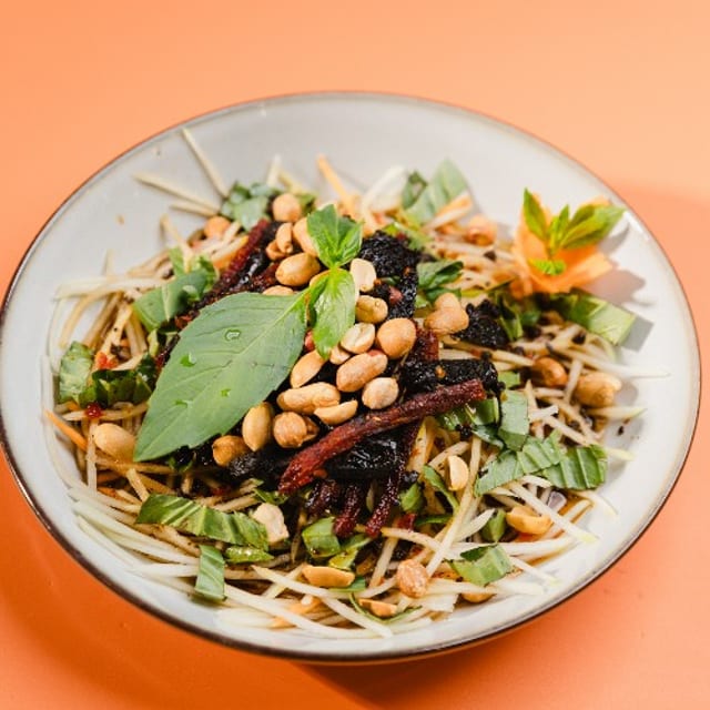 Papaya Beef Salad / Goi Du Du Kho Bo.