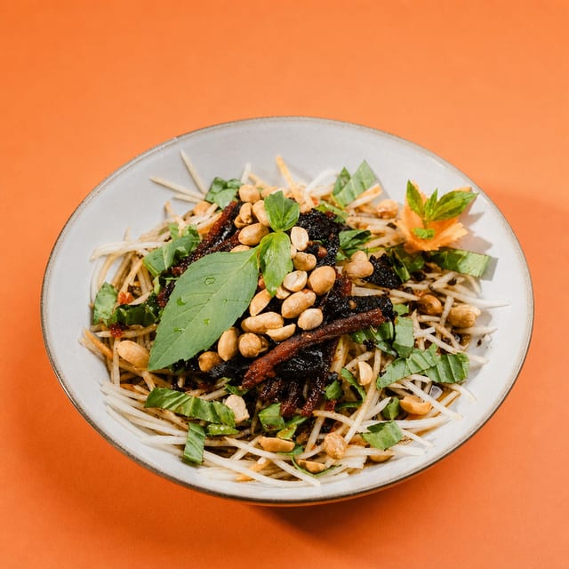 Papaya Beef Salad / Goi Du Du Kho Bo.